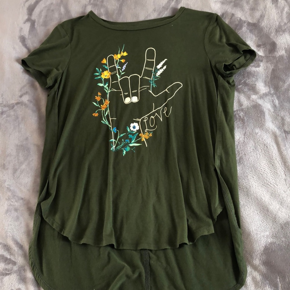 Comfy Girls Old Navy T- Shirt